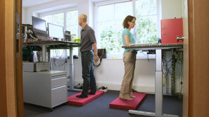 Standing dynamically improves productivity